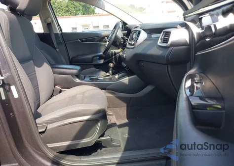 2016 Kia Sorento 2.4L Lx from USA, damaged, VIN 5XYPG4A30GG168171